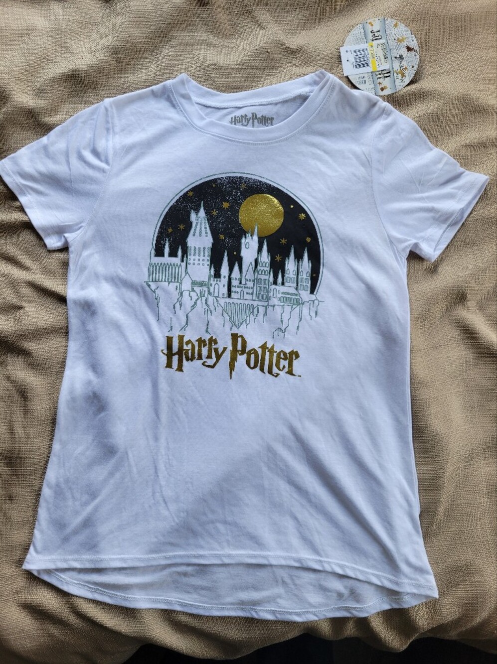 Harry Potter Women's White Short-Sleeve Castle Graphic Tee with Gold Accents